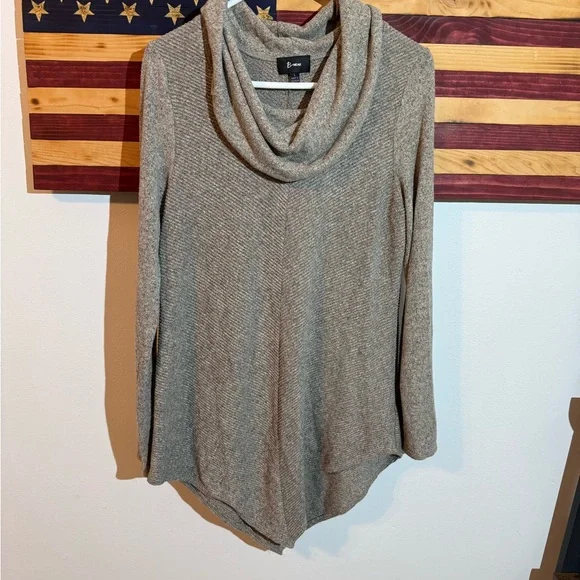 Bwear color Tope Cowl Neck Sweater size L - Picture 1 of 5